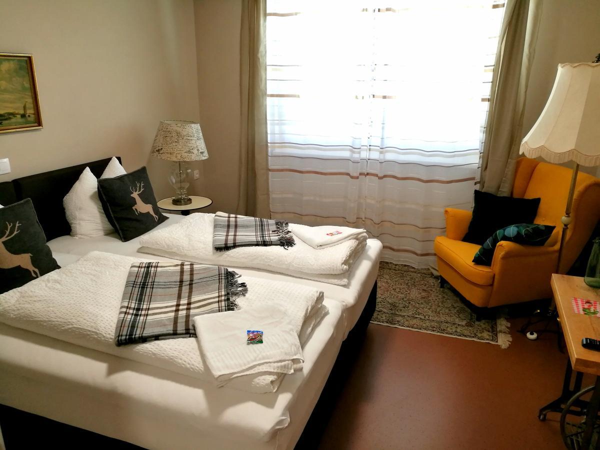 Cafe-Restaurant Leo Hotel คาลส์ดอร์ฟ ไบ กราซ ภายนอก รูปภาพ