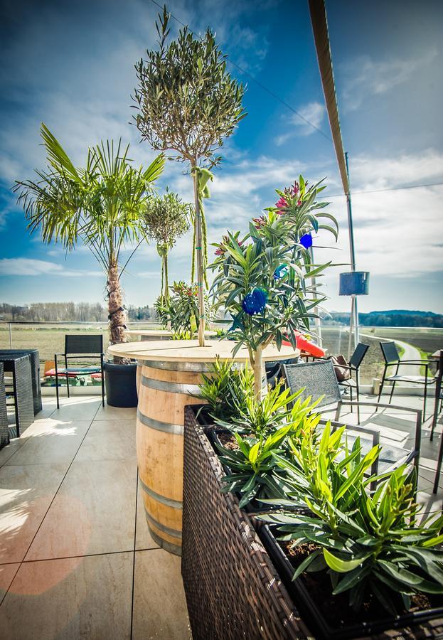 Cafe-Restaurant Leo Hotel คาลส์ดอร์ฟ ไบ กราซ ภายนอก รูปภาพ